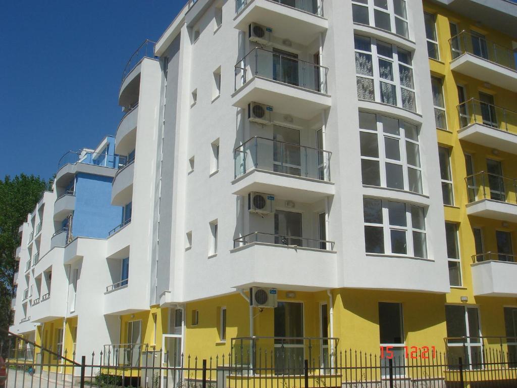 Sofia Apartments In Sunny Residence Slăntjev Brjag Exteriör bild