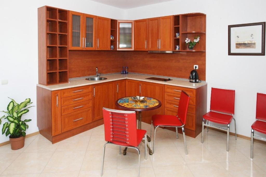 Sofia Apartments In Sunny Residence Slăntjev Brjag Rum bild