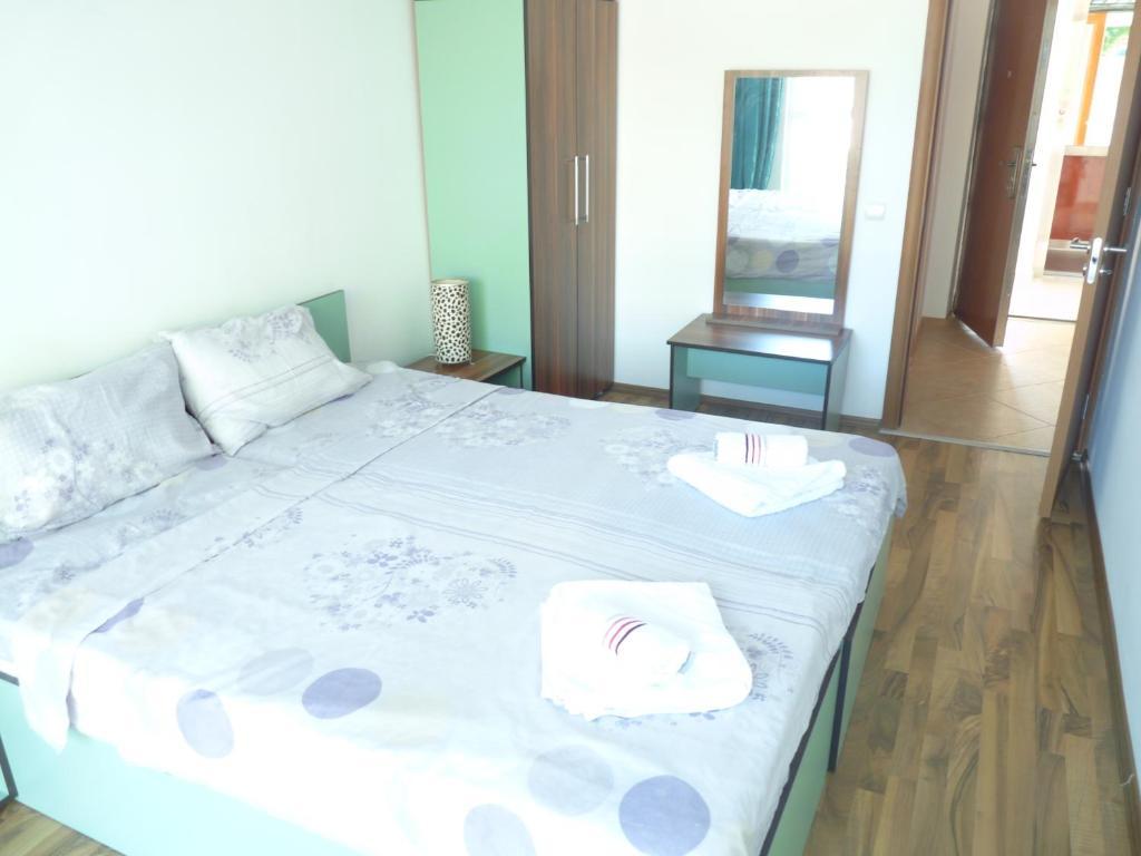 Sofia Apartments In Sunny Residence Slăntjev Brjag Rum bild
